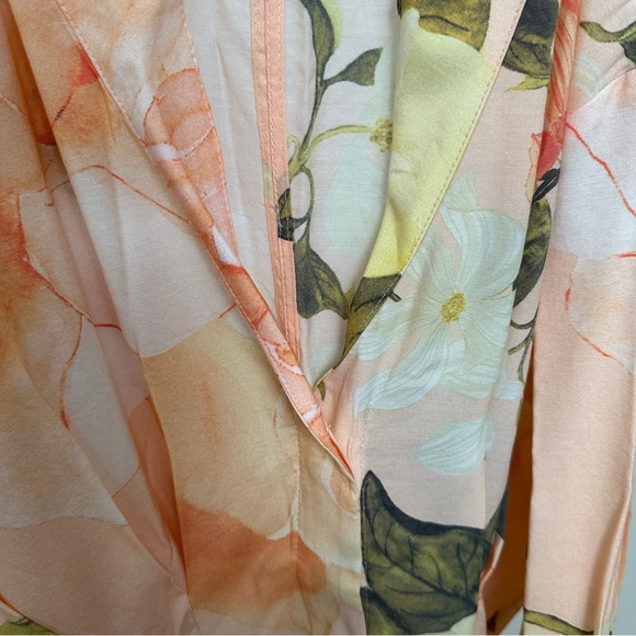 H&M Waisted V-neck dress size S - Picture 6 of 7